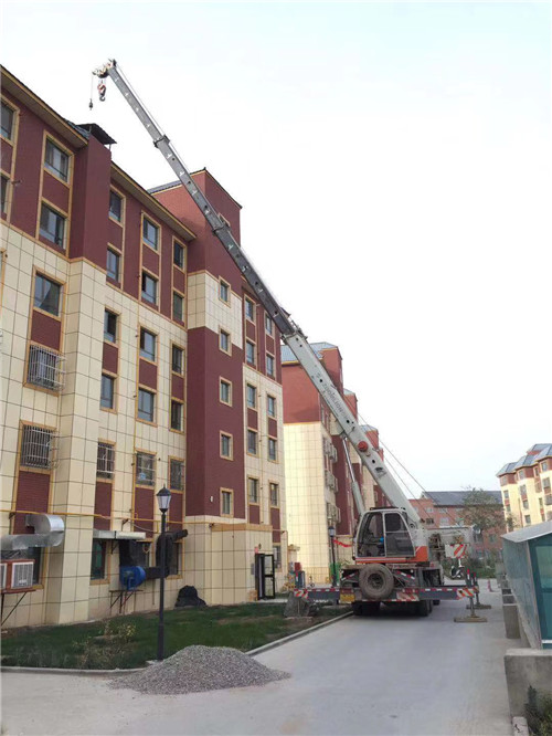 和林格尔县跨街广告牌的高空安装注意事项